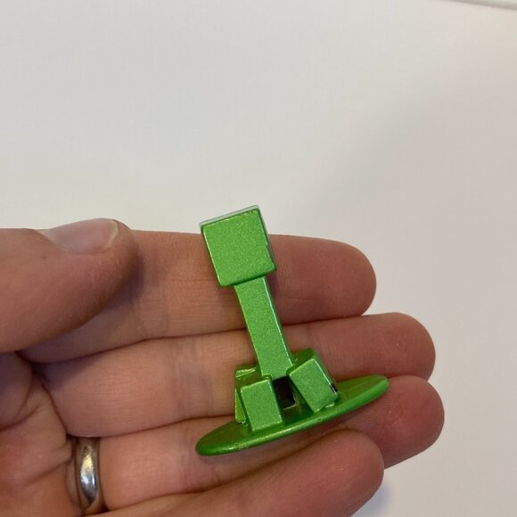 Minecraft Dungeons Creeper Metal Figure 1.5" Mojang Jada Toys - Picture 3 of 9